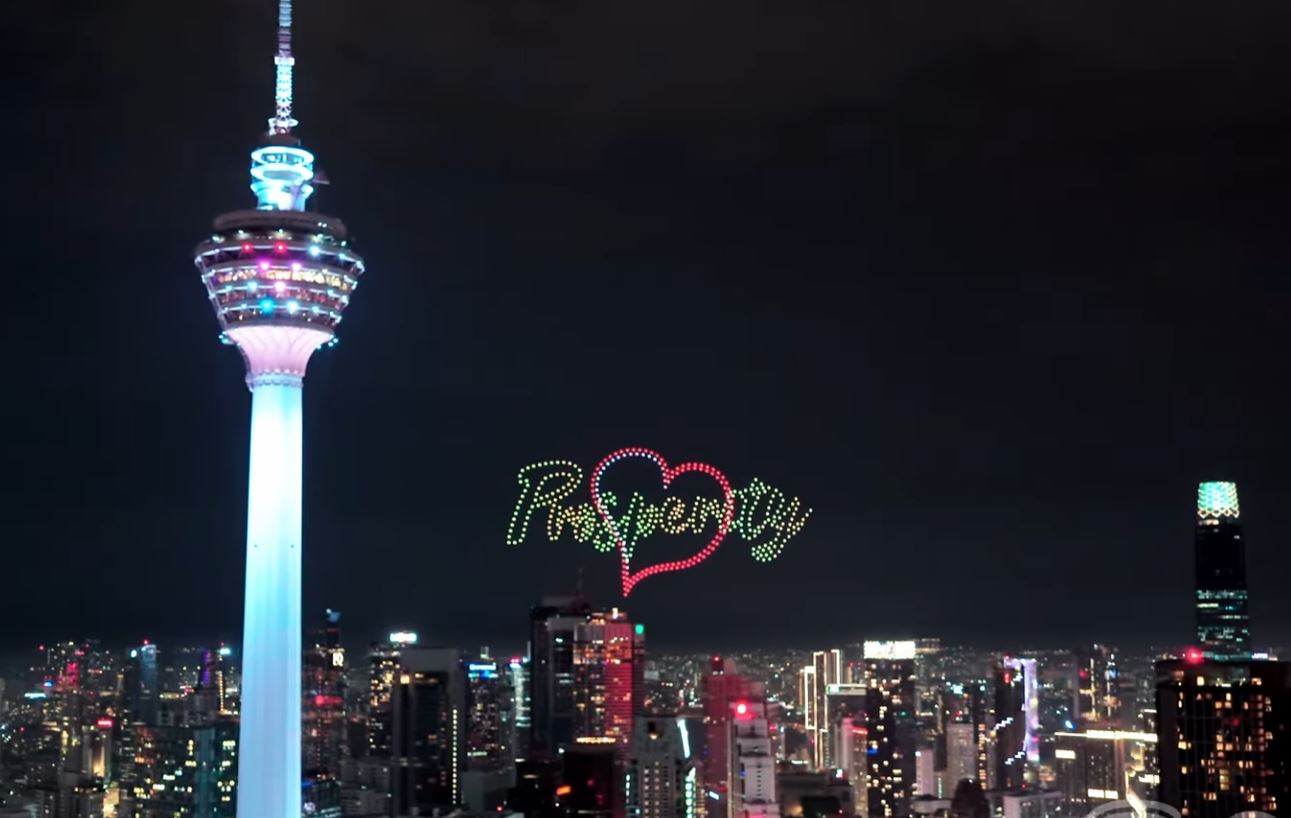 Logo reveal highlight